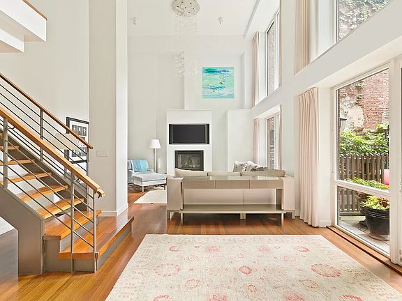 2nd image of 744 Greenwich St APT 1