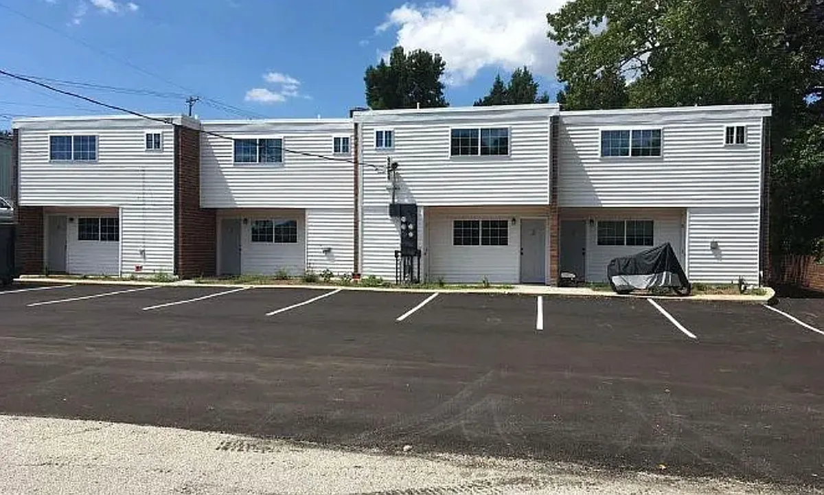 Building Photo - 701 Osage Ave #8