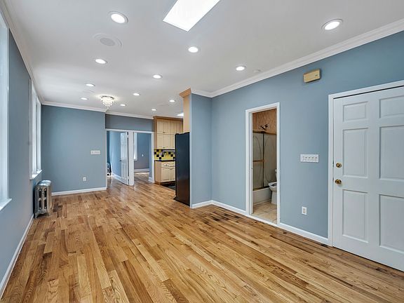 2nd image of 5510 68th St Floor 1