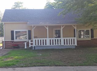 327 E 5th St, Claremore, OK 74017