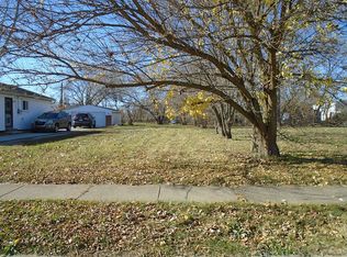 25350 Pinehurst St, Roseville, MI