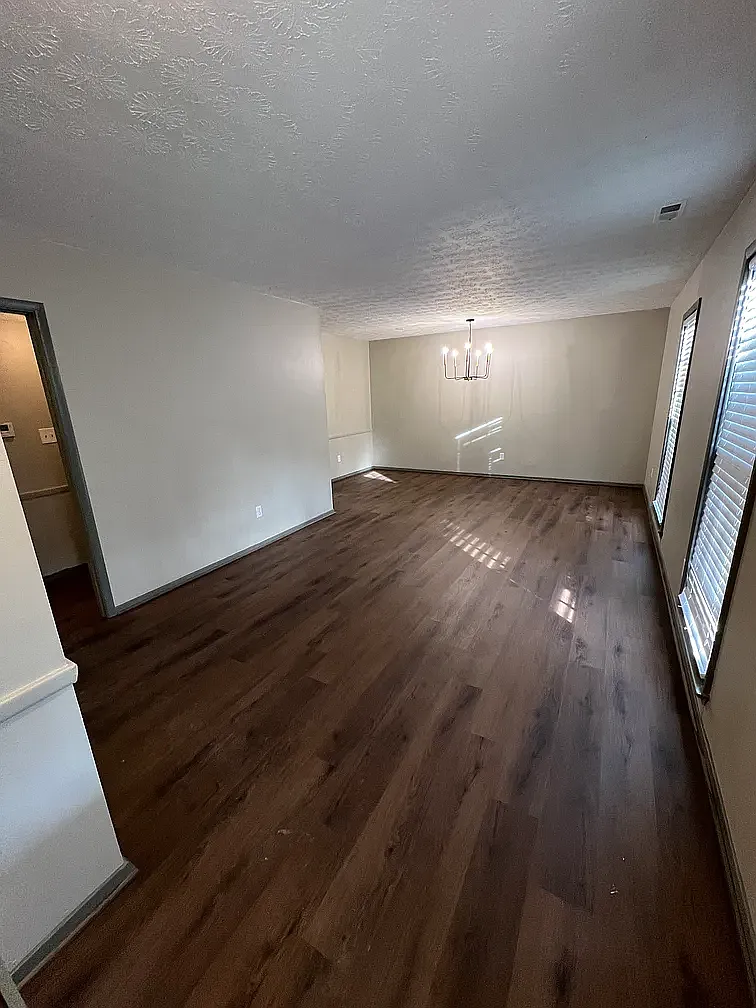 3 bed, 2750 sqft, $1,650 — Photo 3