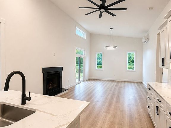 5th image of 38 Jacobs Lane