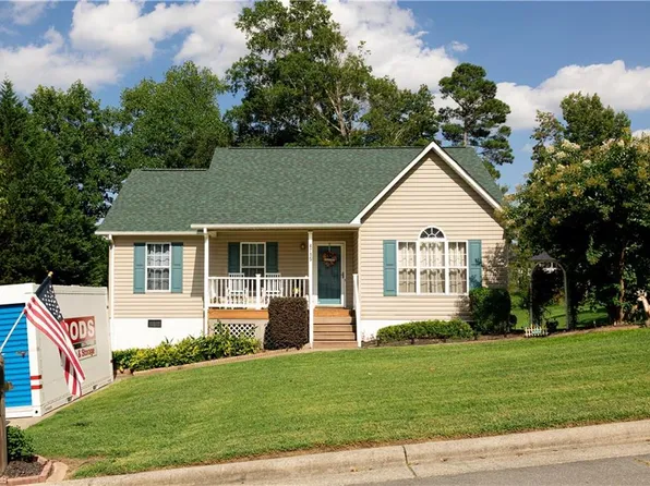 4715 Leprechaun Ln, Winston Salem, NC 27127