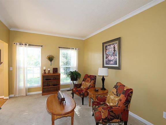 4th image of 4506 Meadowbrook Ln