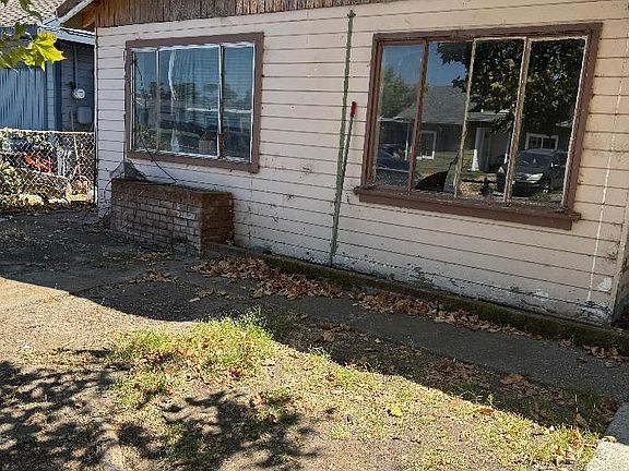 4th image of 520 Harrison Dr