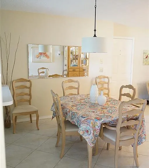 2102 Hereford Dr #513 — Photo 6