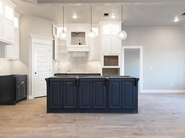 5600 Rose Prairie Blvd, Edmond, OK 73034