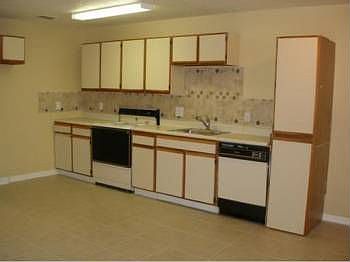 2nd image of 5950 Westgate Dr APT 202