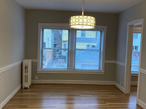 4th image of 1507 W Granville Ave APT 3