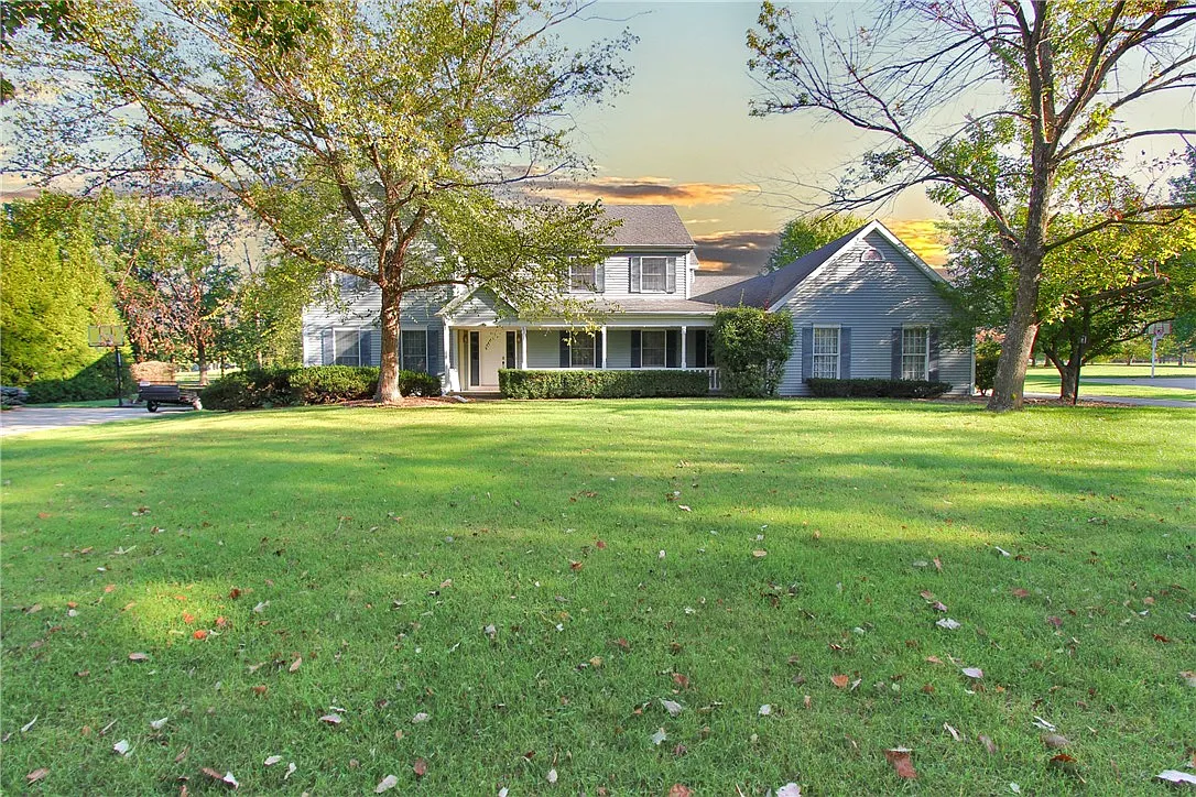 37 Deerfield Ln photo 1