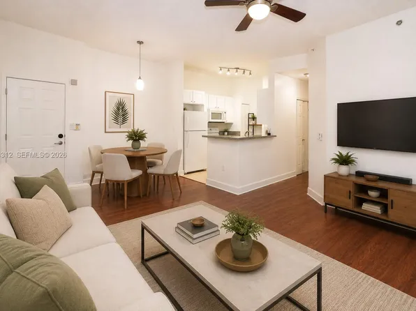 6001 SW 70th St APT 137, South Miami, FL 33143