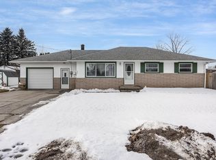 620 Oakwood St, Pinconning, MI 48650