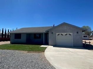 14961 Walnut St, Hesperia, CA 92345
