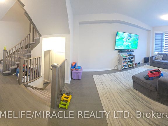 5th image of 40 Blackburn St