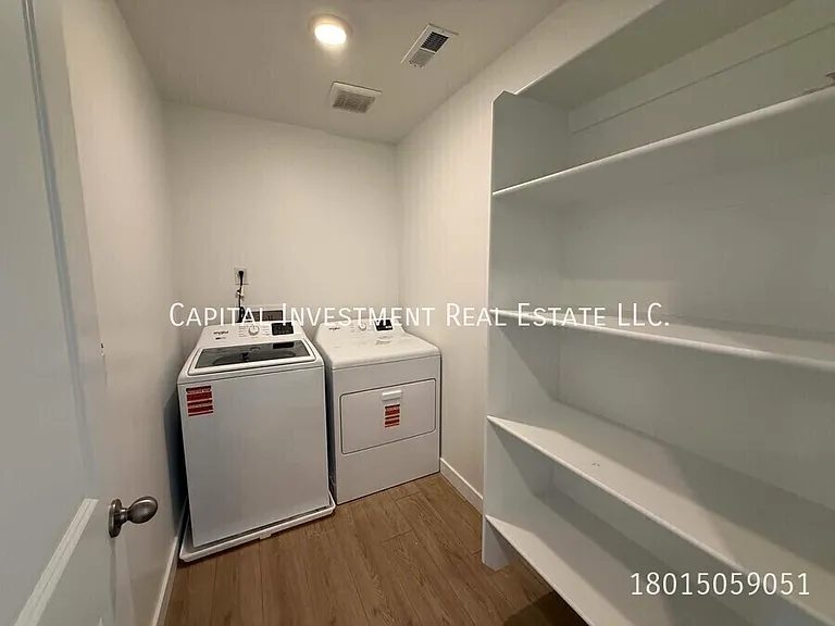 4347 N 325 E — Photo 13