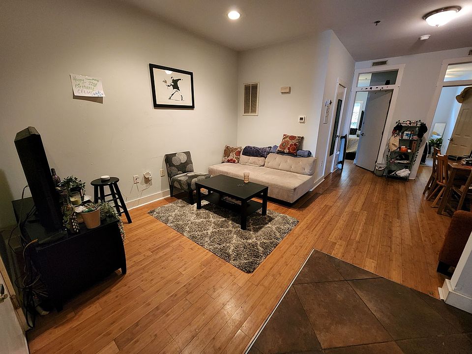 1st image of 1735 W Montgomery Ave APT 2