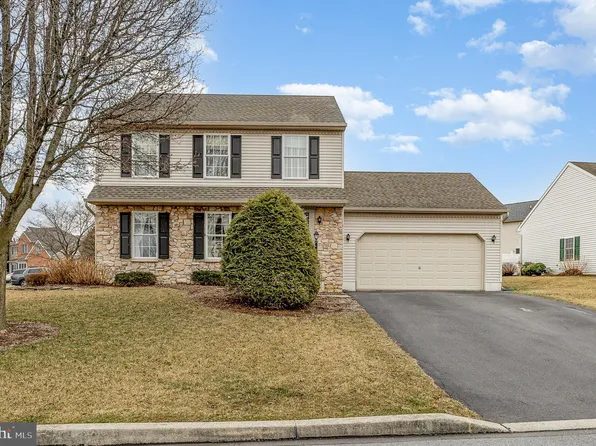 457 Oak Ln, Palmyra, PA 17078