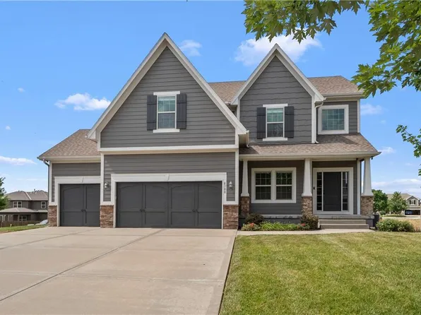 8300 NE 103rd St, Kansas City, MO 64157