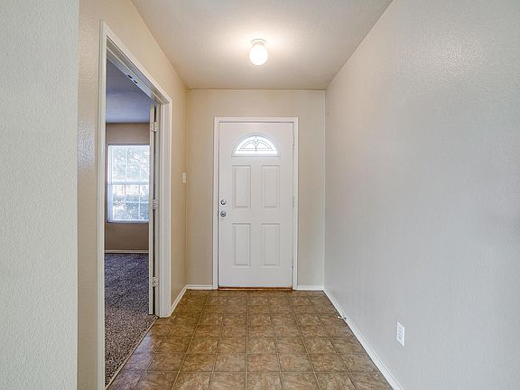 3rd image of 9005 Old Clydesdale Dr