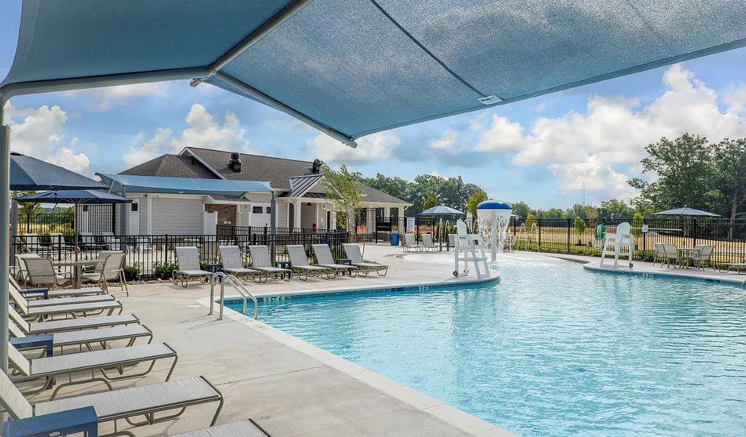 4 bed, 3.5 bath, 1970 sqft, $3,200 — Photo 2