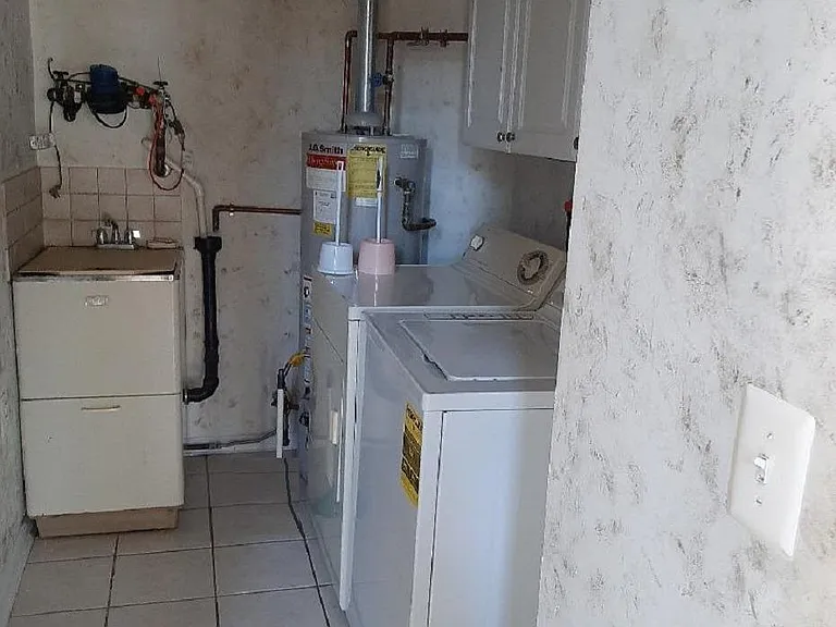 52 Westminster Dr — Photo 27