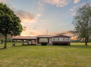 9694 E Newburg Rd, Durand, MI 48429