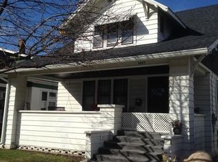 1017 W 3rd St, Dixon, IL 61021