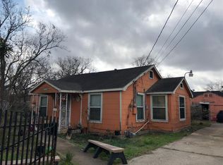 9240 E Avenue P, Houston, TX 77012