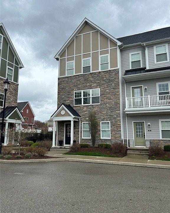2nd image of 217 Park Pl