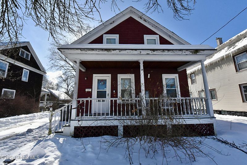 3rd image of 35 William Street
