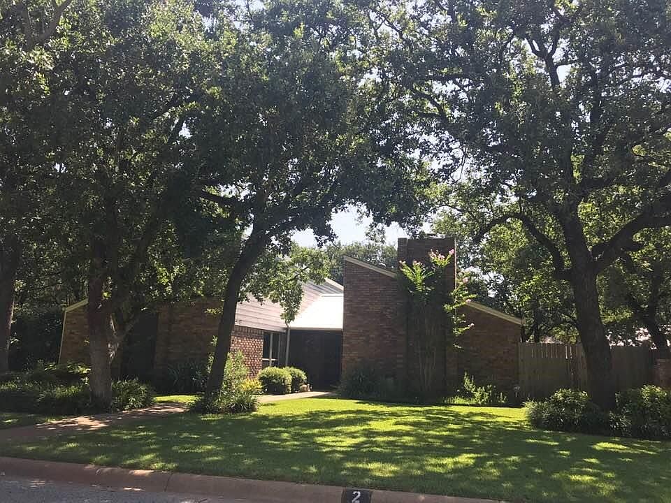 1st image of 2 Fair Oaks St