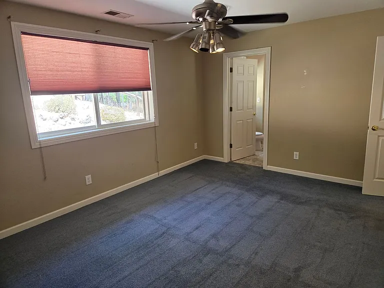 20800 W Willow Springs Dr — Photo 9