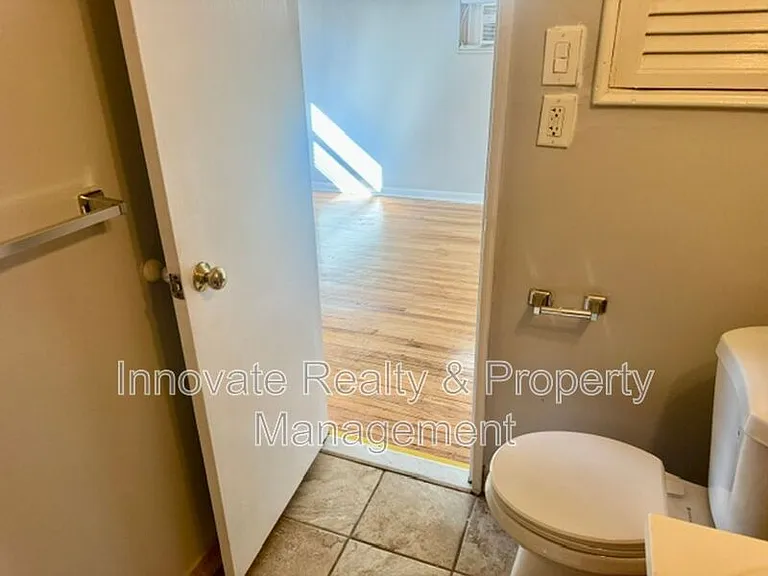 9513 Hoff St #8 — Photo 8