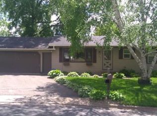 106 Lakeview Cir, Buffalo, MN 55313