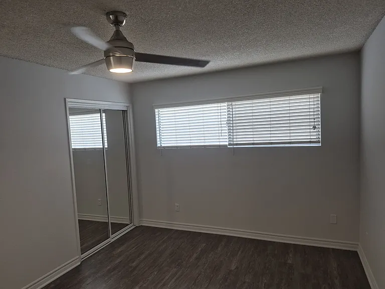 Crownwood Apartments — Photo 13