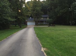 4800 Sandhill Rd, Almont, MI 48003