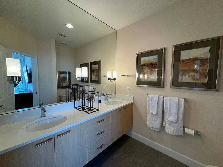 1641 Retreat Cir — Photo 16
