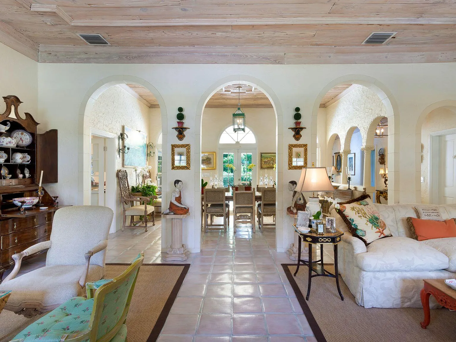4 bed, 4.0 bath, 2072 sqft, $30,000 — Photo 3