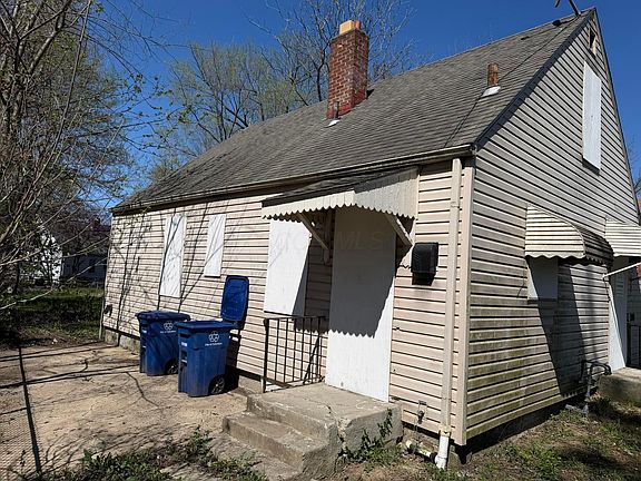 3rd image of 2281 Delbert Rd