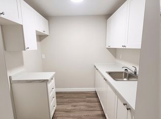 131 College Ave S #307, Sarnia, ON N7T 2Z4