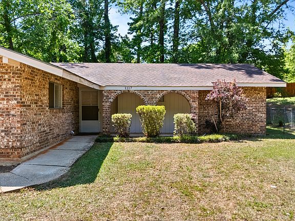 2nd image of 1117 Rustic Ridge Rd