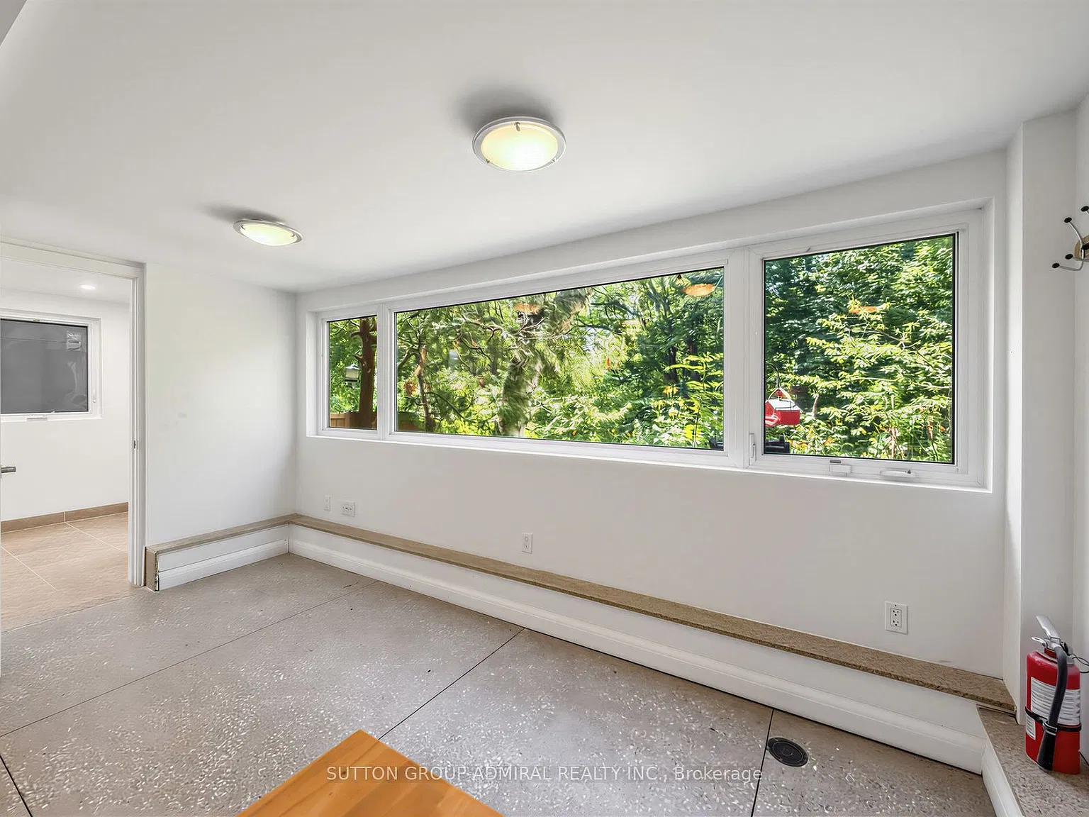 2 bed, $2,400 — Photo 3