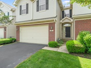 11 Shade Tree Ct #11, Algonquin, IL 60102