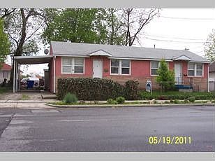1st image of 90 E Southgate Ave