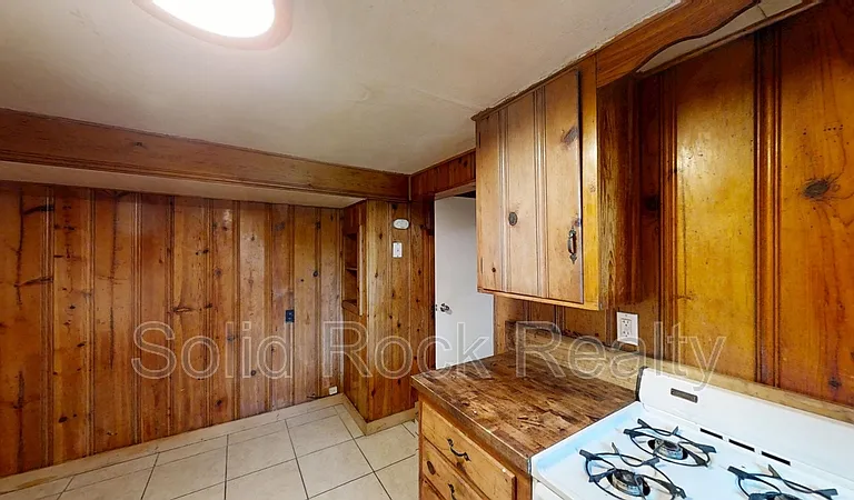 1520 E Pikes Peak Ave #B — Photo 3