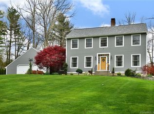 8 Winterbourne Vw, Tolland, CT 06084