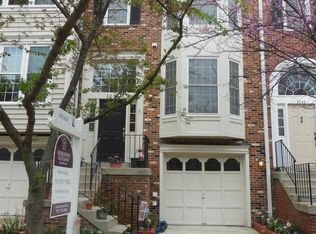 7051 Ashleigh Manor Ct, Alexandria, VA 22315