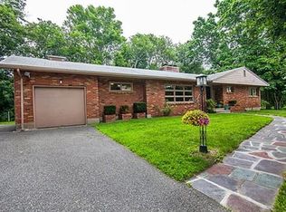 2 Border Rd, Reading, MA 01867