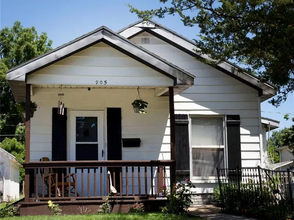 905 E Washington St, Knoxville, IA 50138